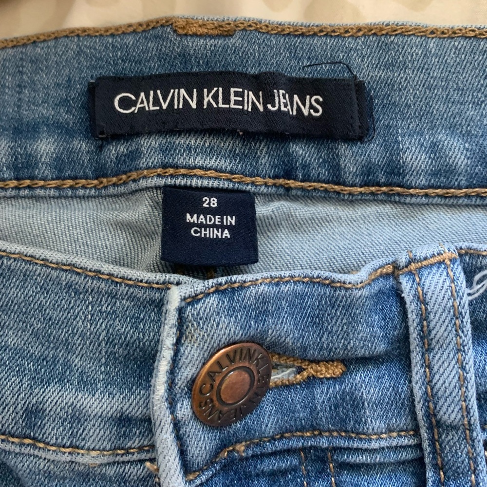 CALVIN KLEIN JEANS